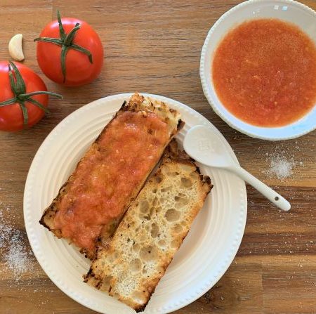 Toasted Bread with Tomato