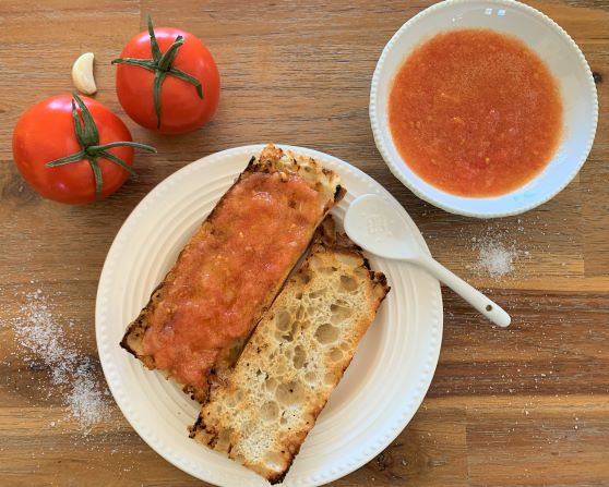 Toasted Bread with Tomato